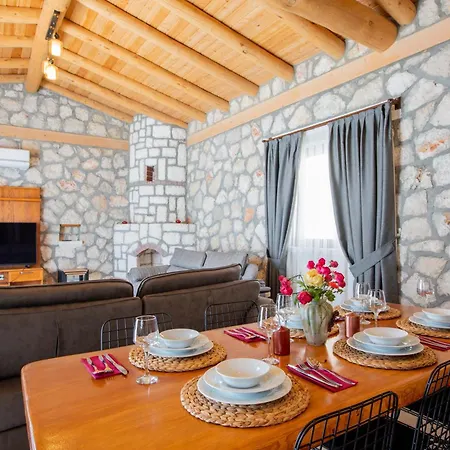 Miros 1 Villa *