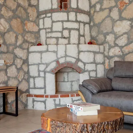 Miros 1 Villa *